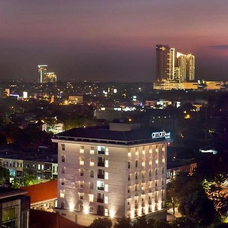 Amaris Hotel Darmo Surabaya Esterno foto